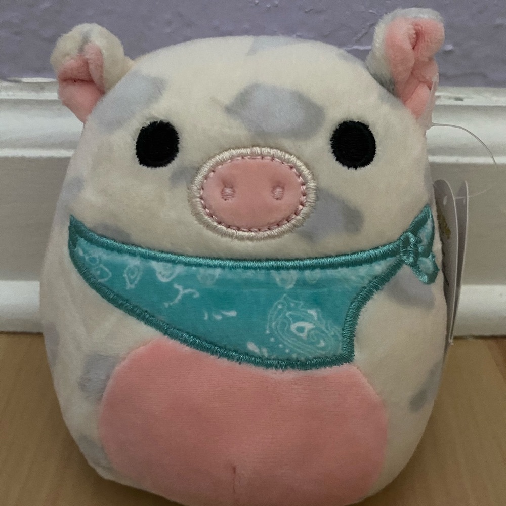 Squishmallow 5-Inch Pig